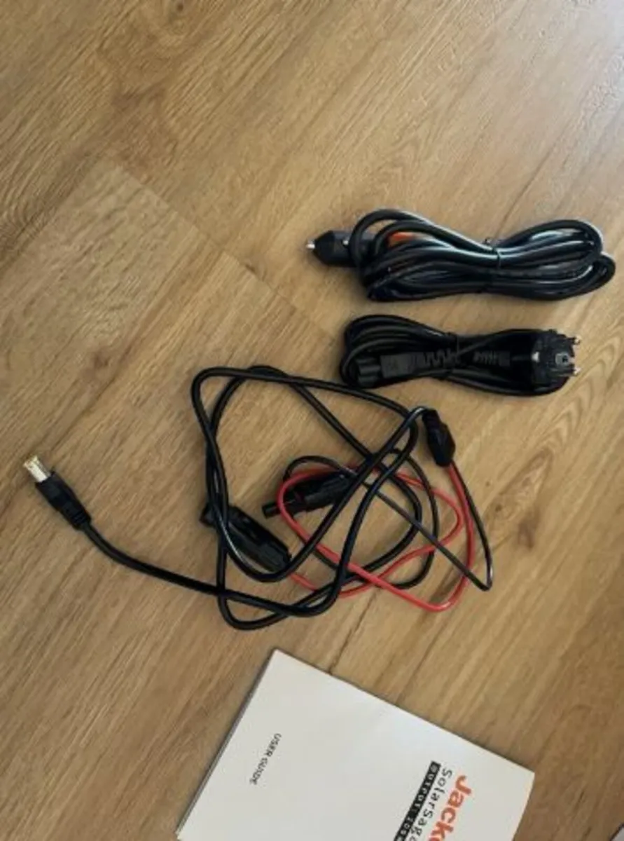 Jackery Generator Explorer 1000 W  1002 Wh - Image 3