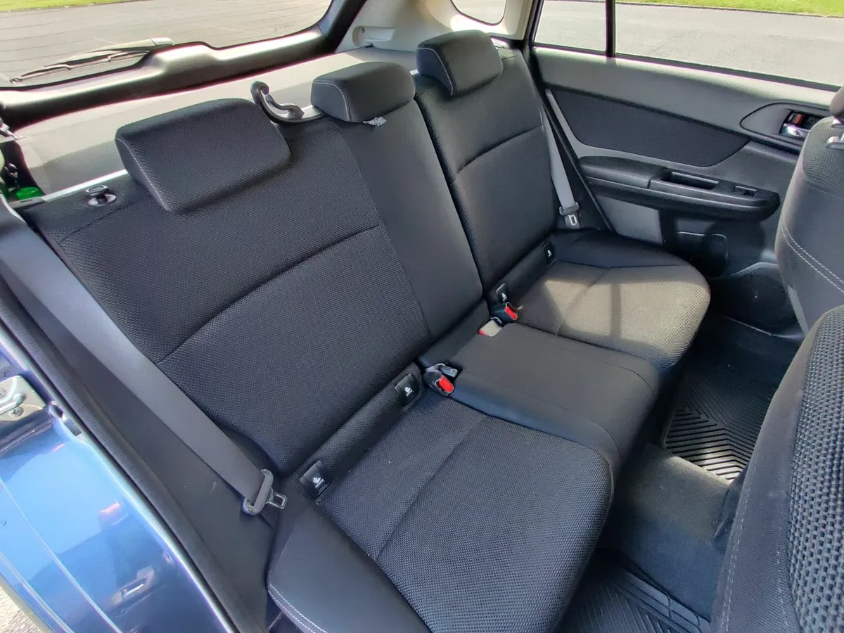 Subaru XV 2014 - Image 2