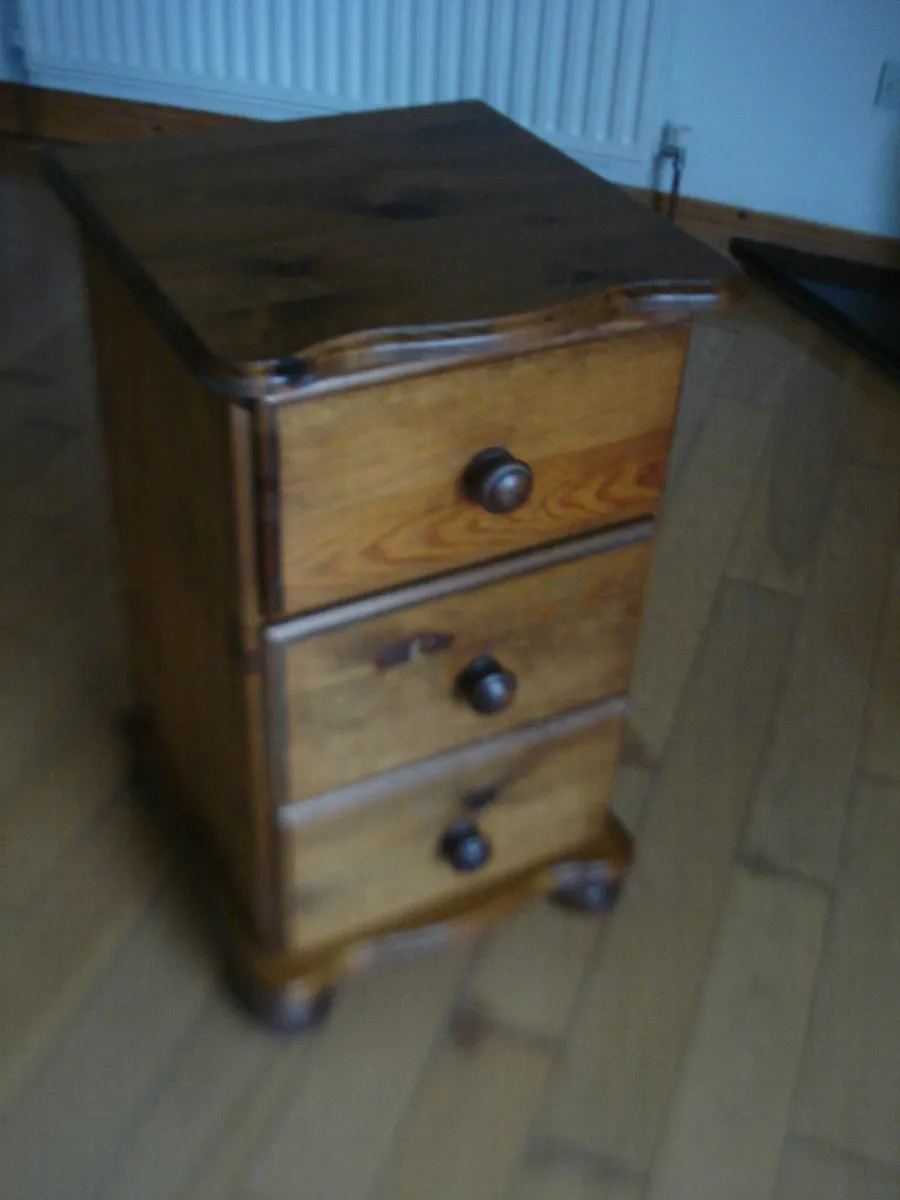 SOLID IRISH DARK PINE BEDSIDE LOCKER. 3 DRAWER.