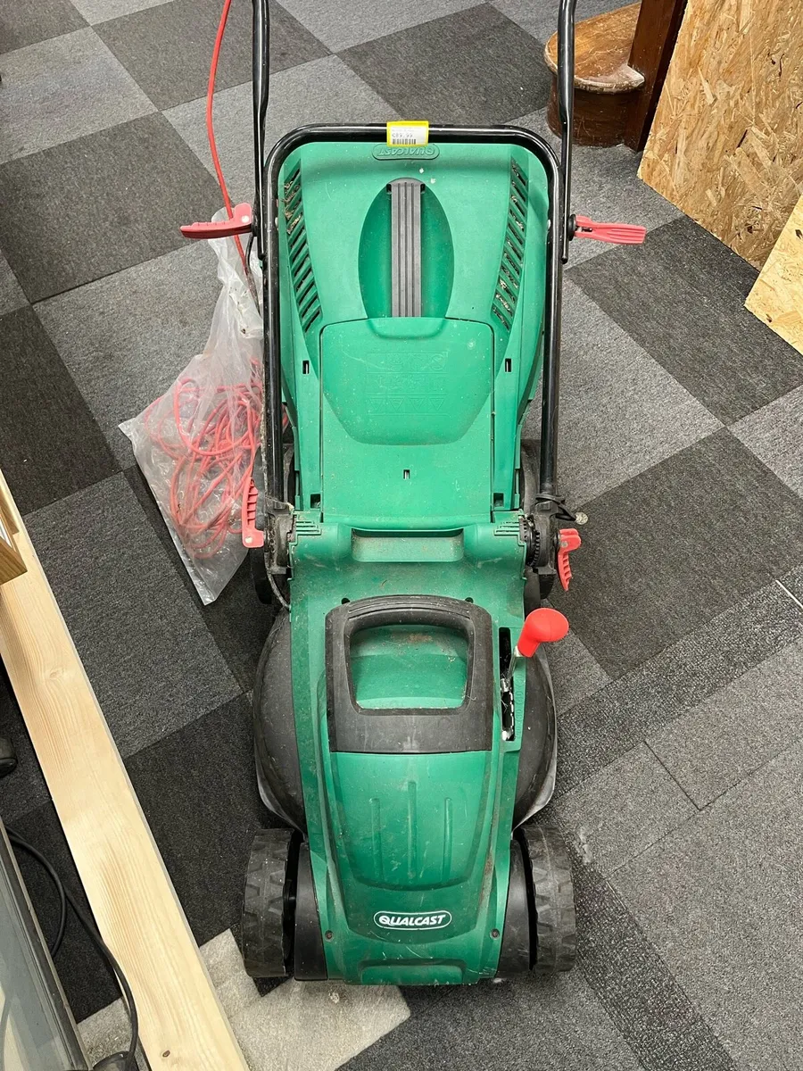 Qualcast Lawnmower - Image 2