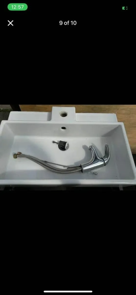 Bathroom vanity unit with sink - Image 2
