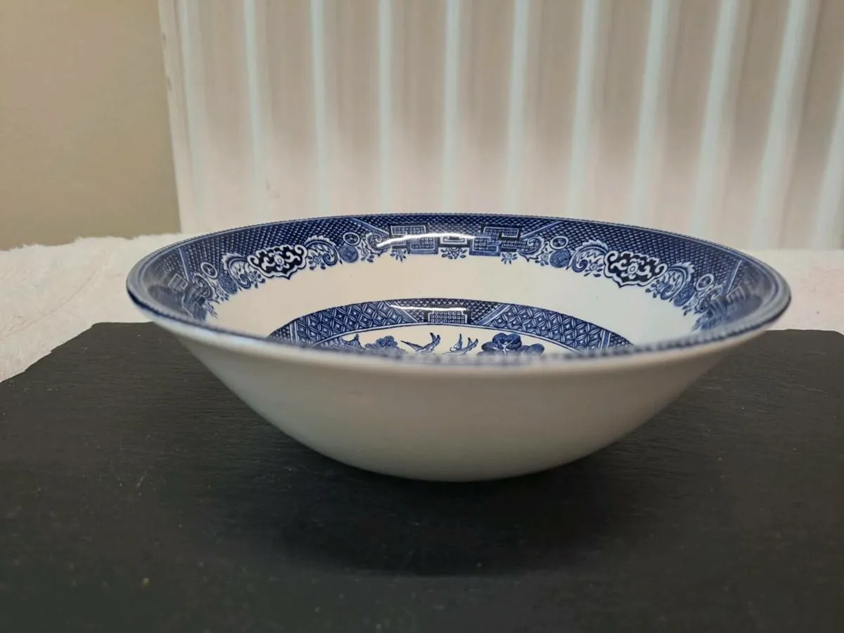 Johnson Brothers cereal bowl Blue Willow - Image 3