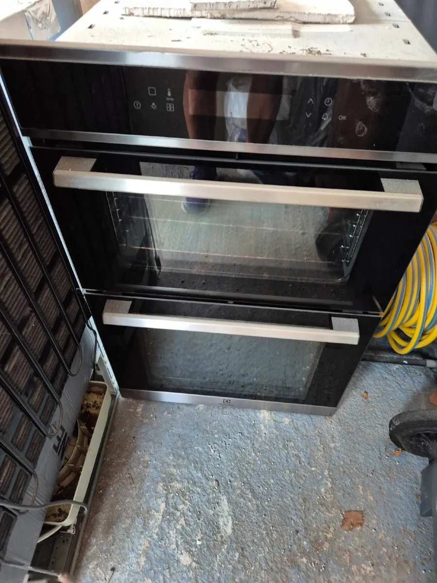 Electrolux Double Oven - Image 1