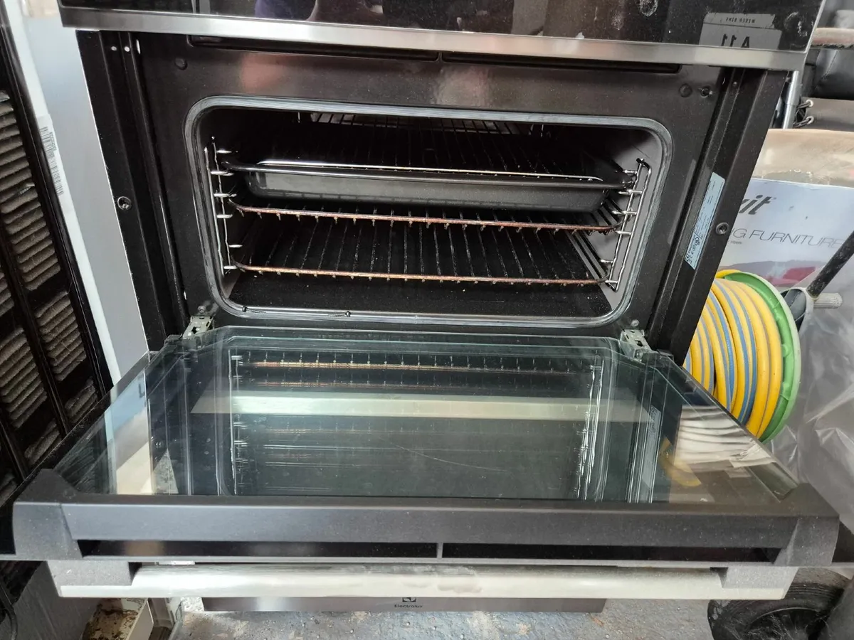 Electrolux Double Oven - Image 2