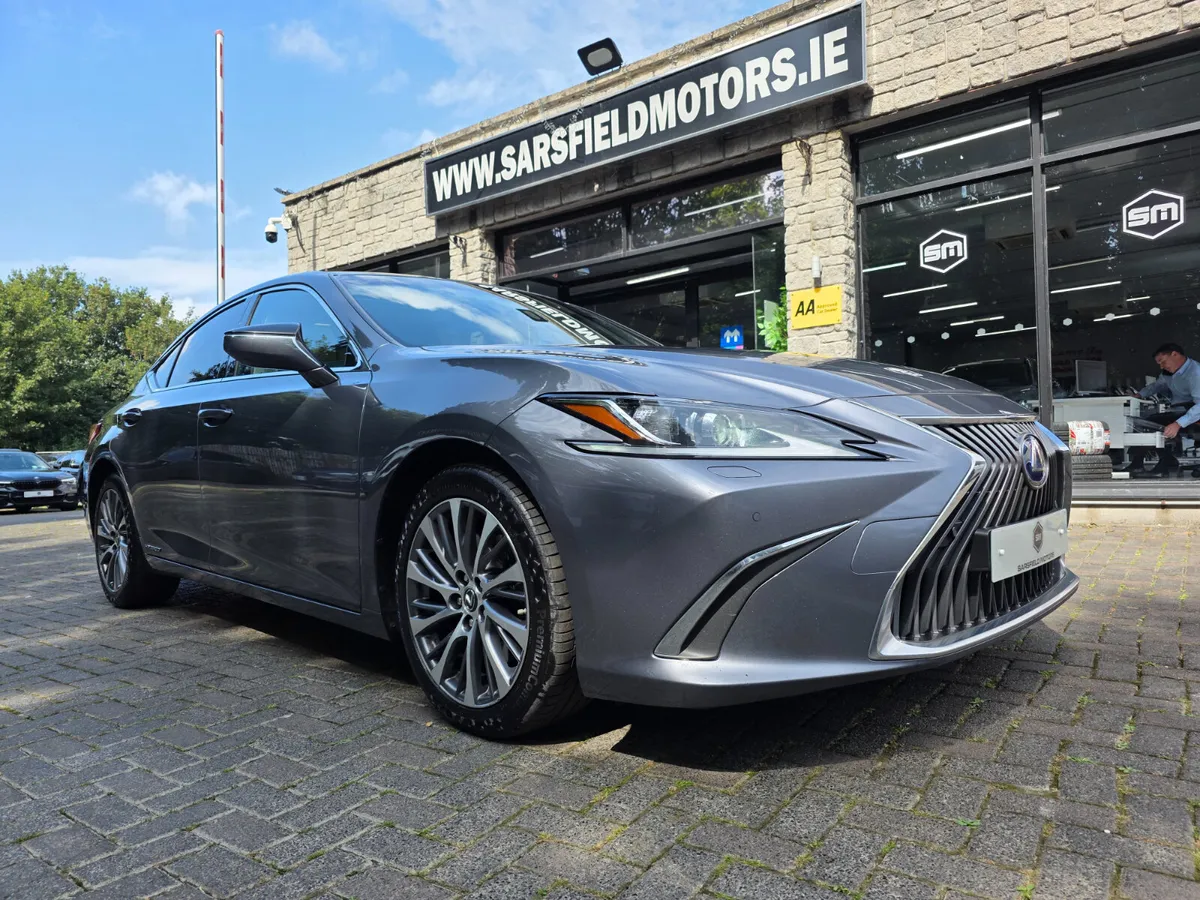 2021 LEXUS ES 300H DYNAMIC.HUGE SPEC. - Image 1
