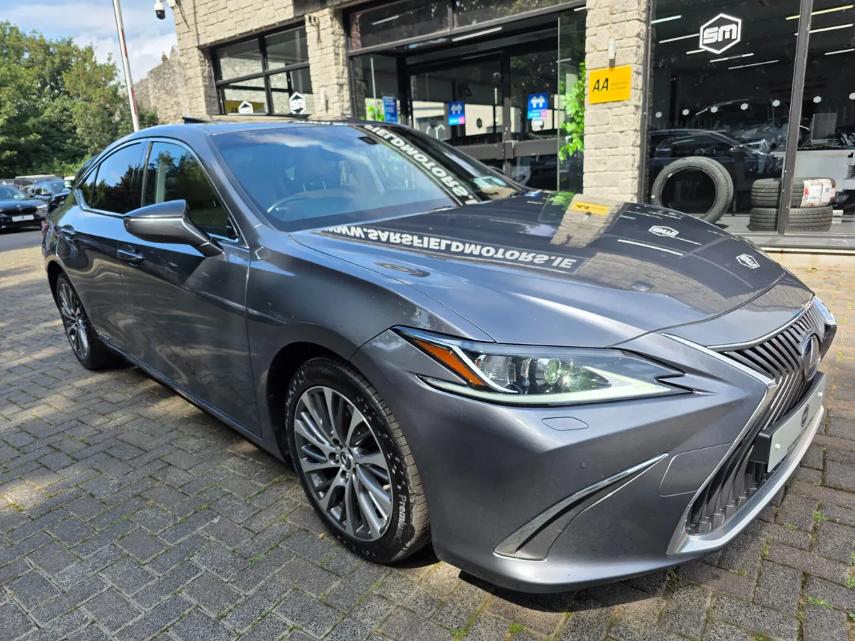 2021 LEXUS ES 300H DYNAMIC.HUGE SPEC. - Image 2