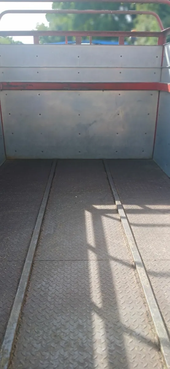 Cattle Trailer - Image 3