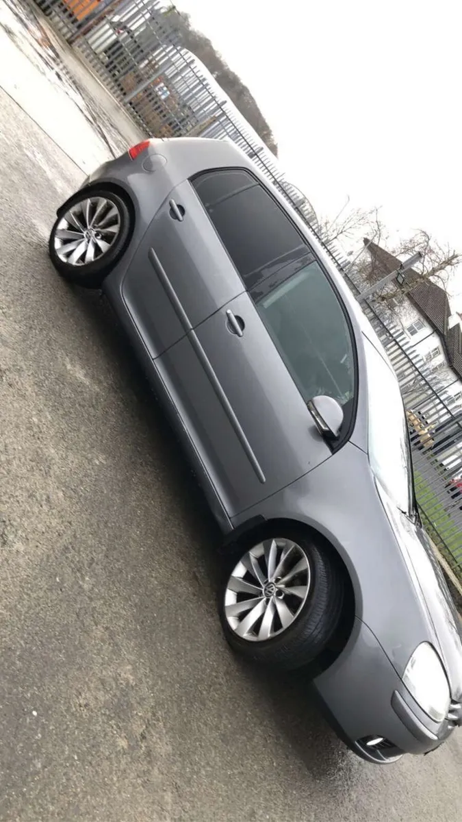 Volkswagen Golf 2009 - Image 3