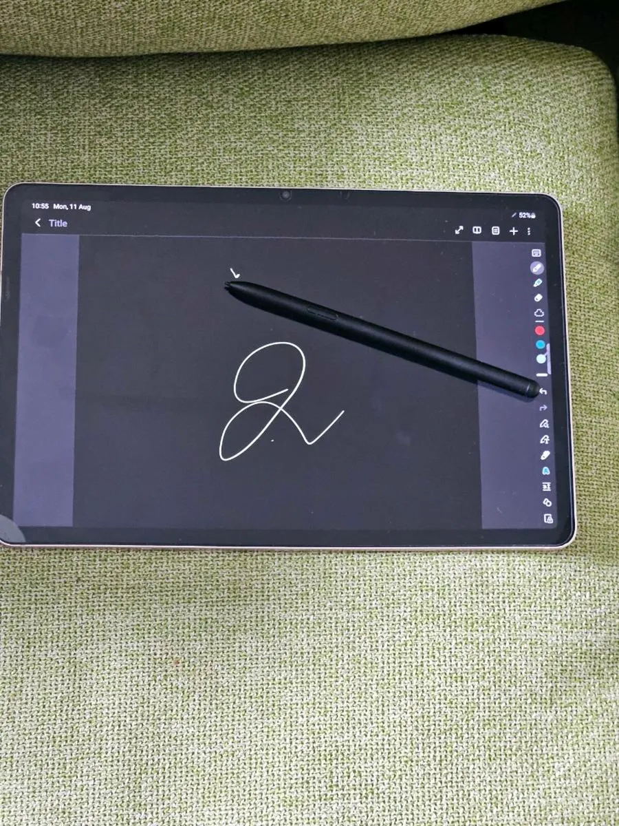 Samsung Tab S8(case and screen protector included) - Image 4