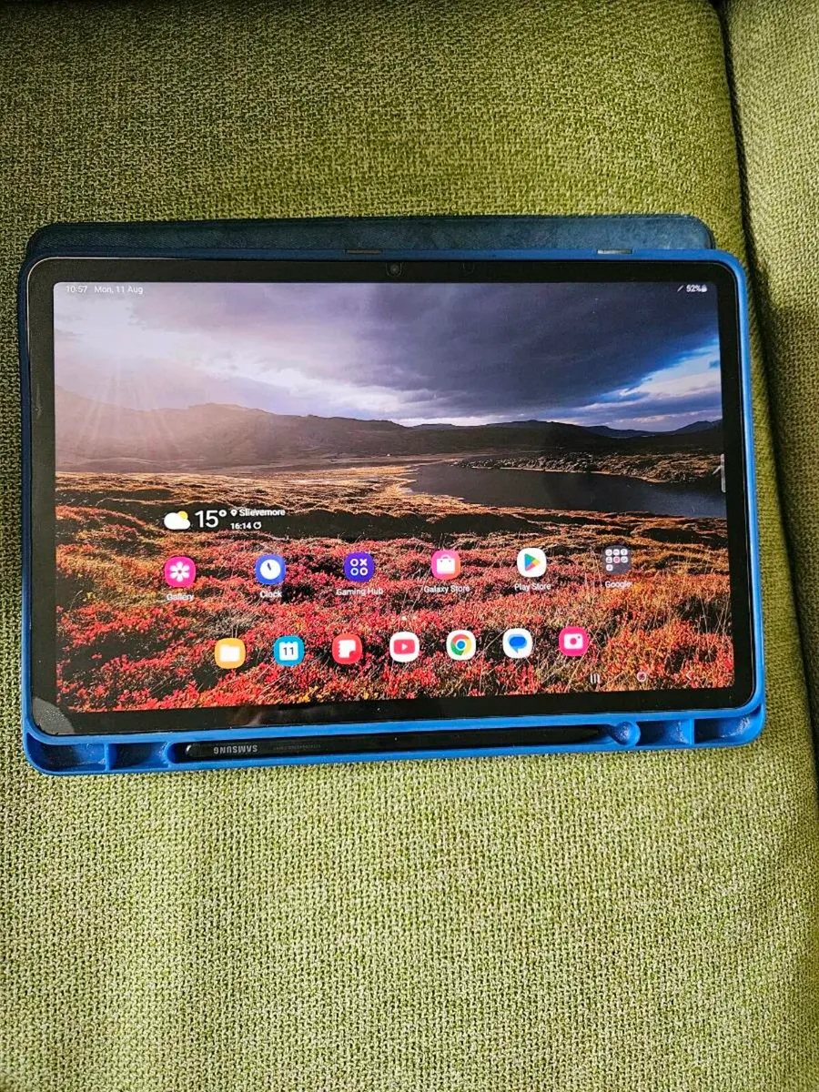 Samsung Tab S8(case and screen protector included) - Image 4