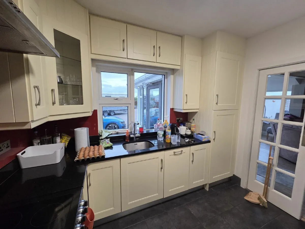 Kitchen - Image 2