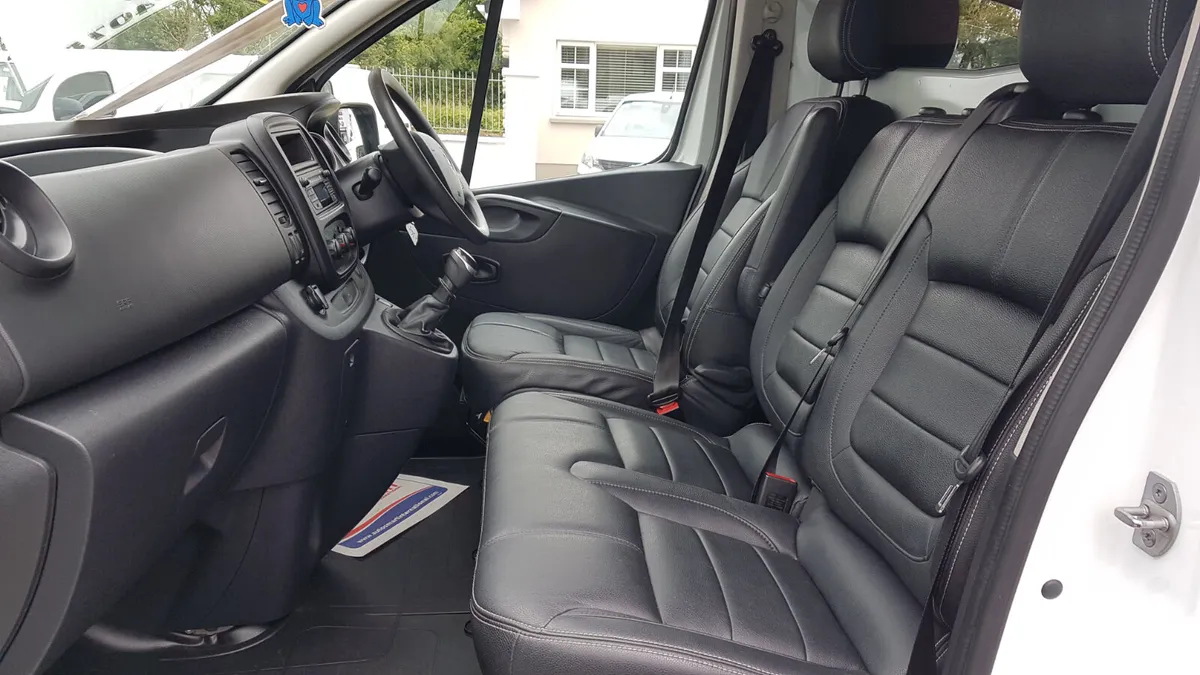 Renault Trafic 192D 2.0LT NEW MODEL  40KM VAT INVO - Image 4