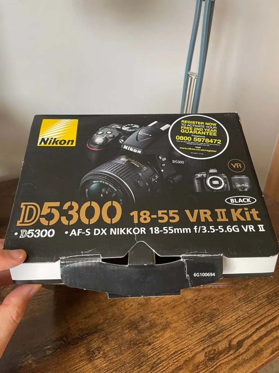 D5300 - Black + Nikon AF-P DX Nikkor 18-55mm f/3.5-5.6G VR f/3.5-5.6 - Image 1
