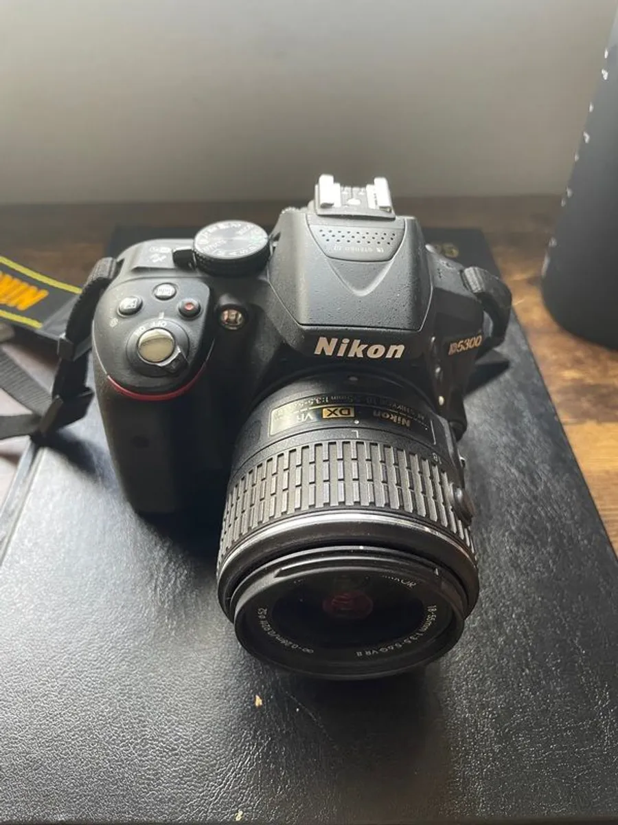 D5300 - Black + Nikon AF-P DX Nikkor 18-55mm f/3.5-5.6G VR f/3.5-5.6 - Image 3