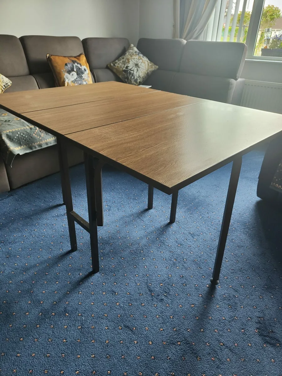 Kitchen table for sale - Image 2