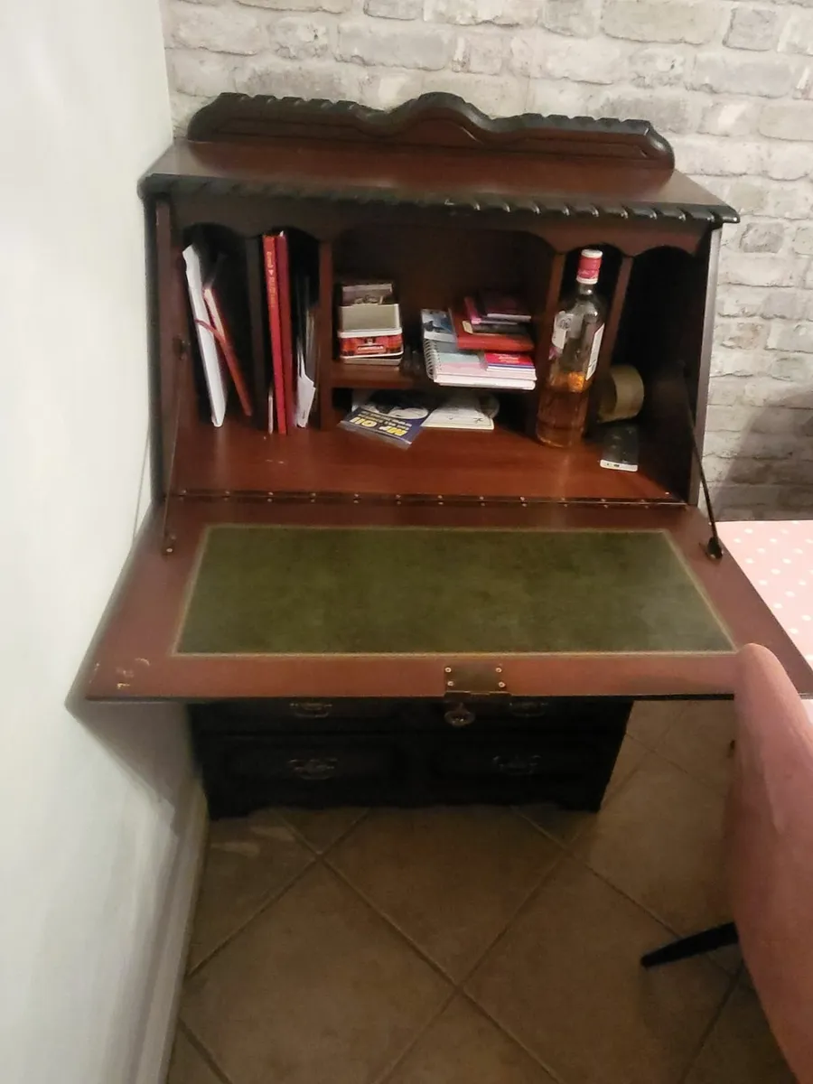 Mahoghany bureau/writing desk - Image 2
