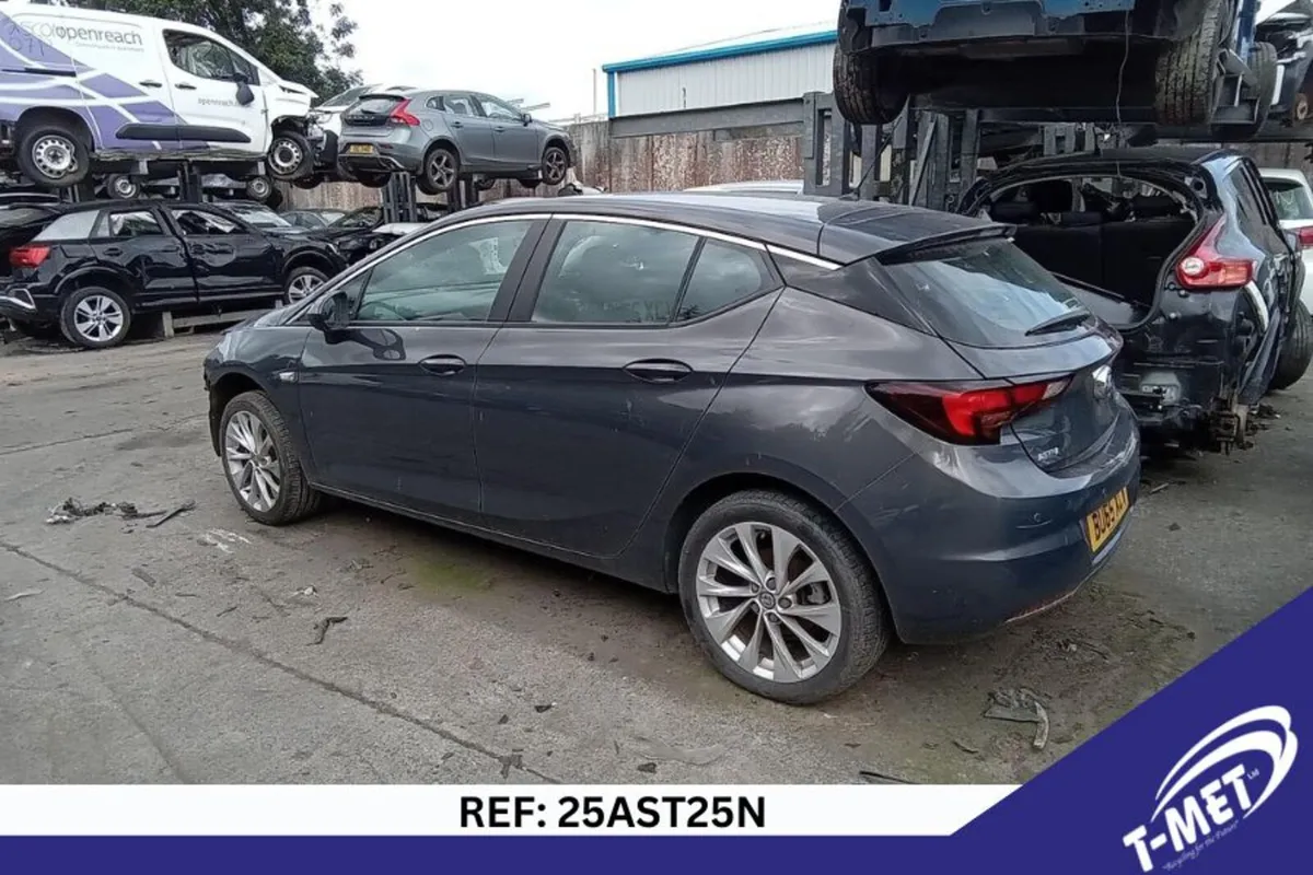 2016 VAUXHALL ASTRA BREAKING FOR PARTS - Image 1