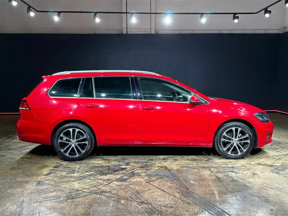 Volkswagen Golf 1.2 TSI AUTOMATIC - Image 3