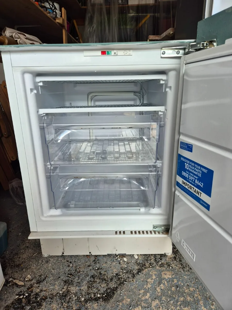 INDESIT Integrated Undercounter Freezer