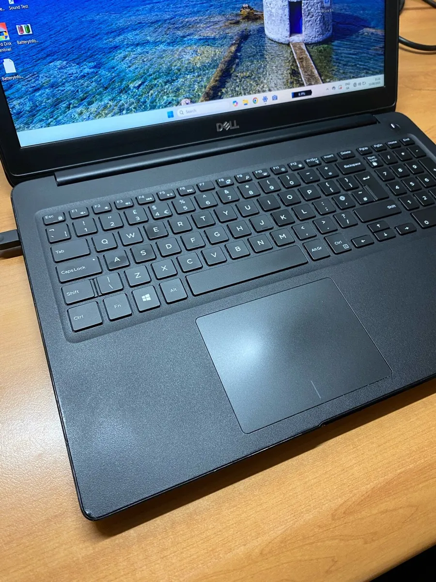 Dell laptop i5 pro 8gb 256ssd win 11 pro - Image 3