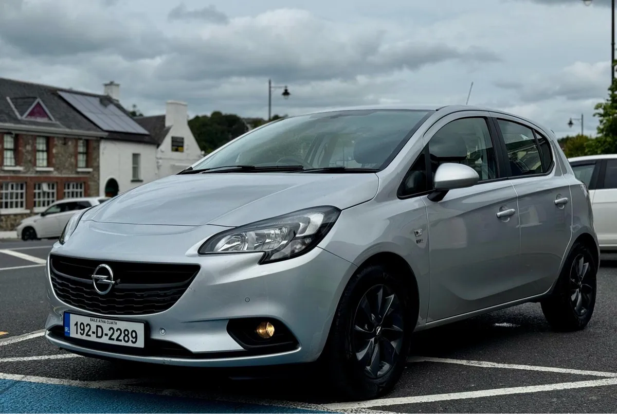 Opel Corsa 1.4 petrol anniversary - Image 3