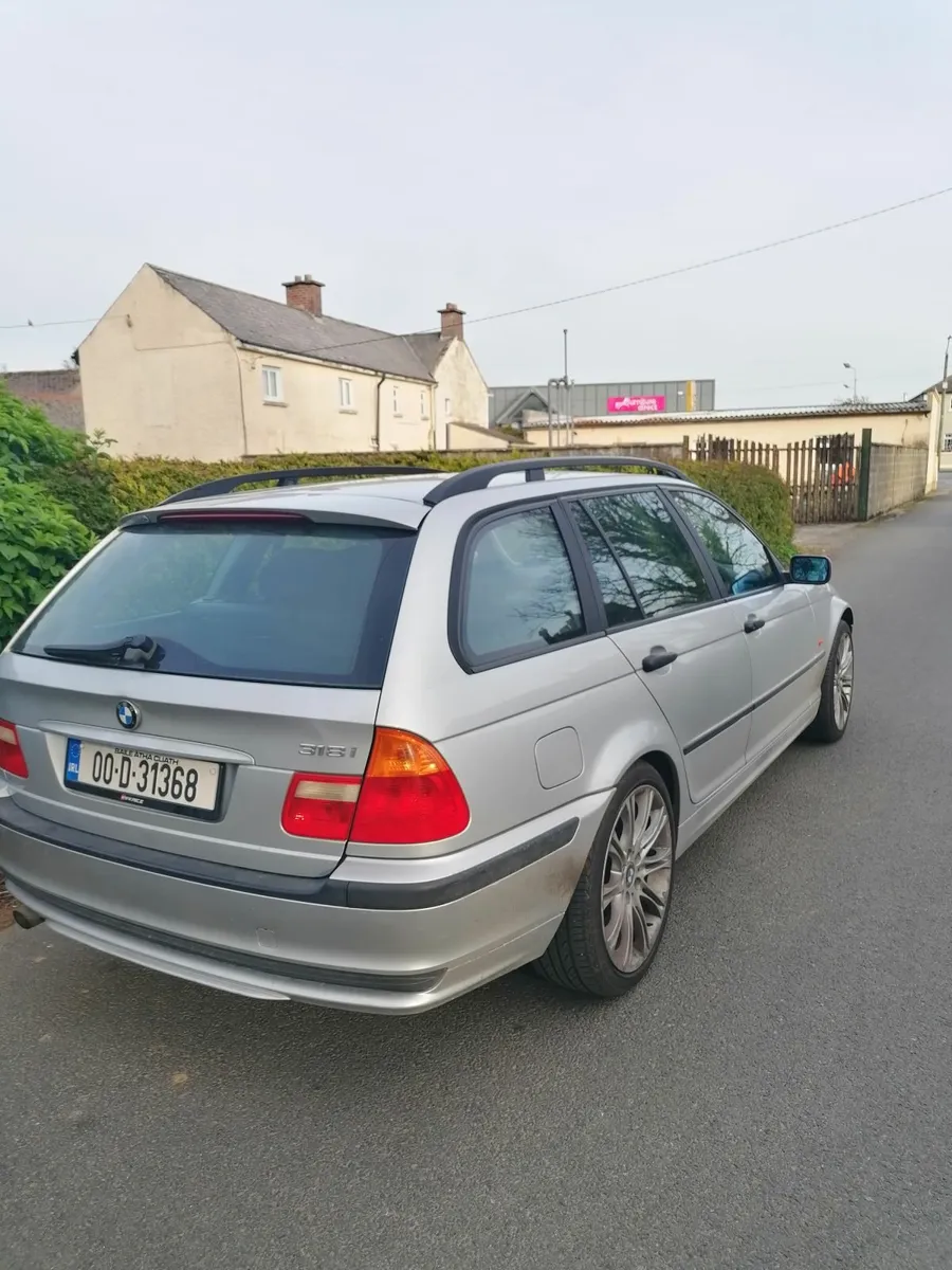 BMW 3-Series 2000 - Image 2