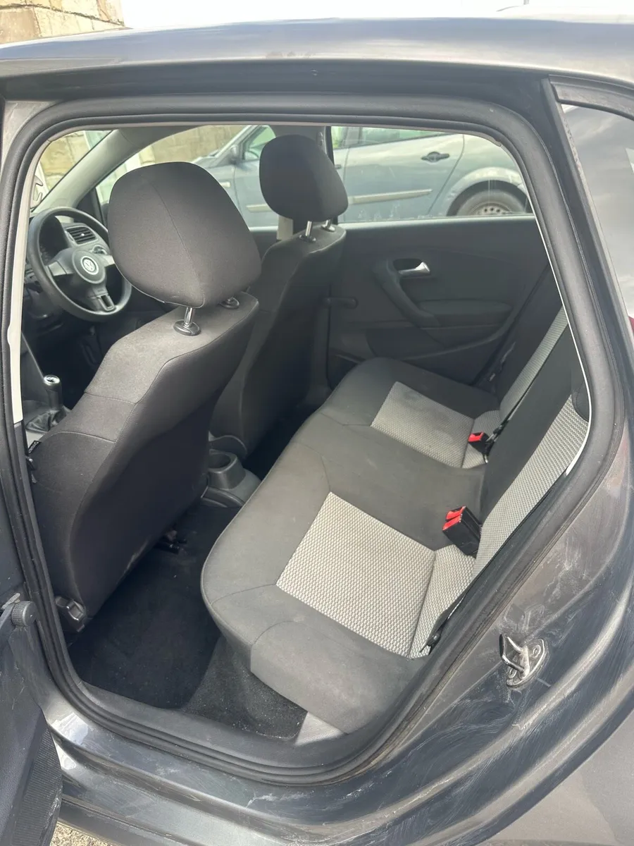 Volkswagen Polo 2010 - Image 4