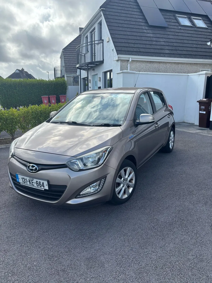 2013 Hyundai i20 - Image 1