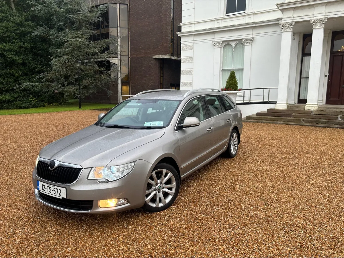 2012 Skoda Superb 2.0 TDI 170 bhp four-wheel-drive - Image 2