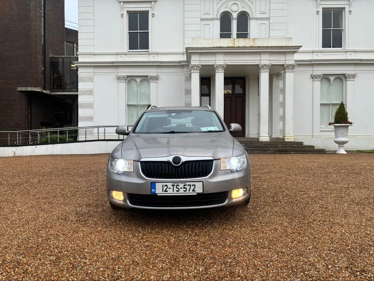 2012 Skoda Superb 2.0 TDI 170 bhp four-wheel-drive - Image 3