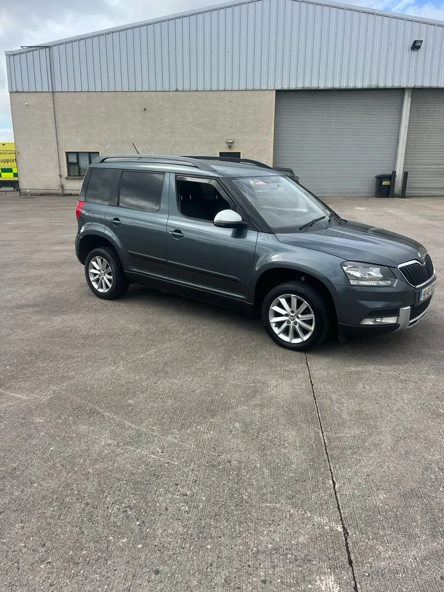 15 skoda yeti  tdi - Image 2