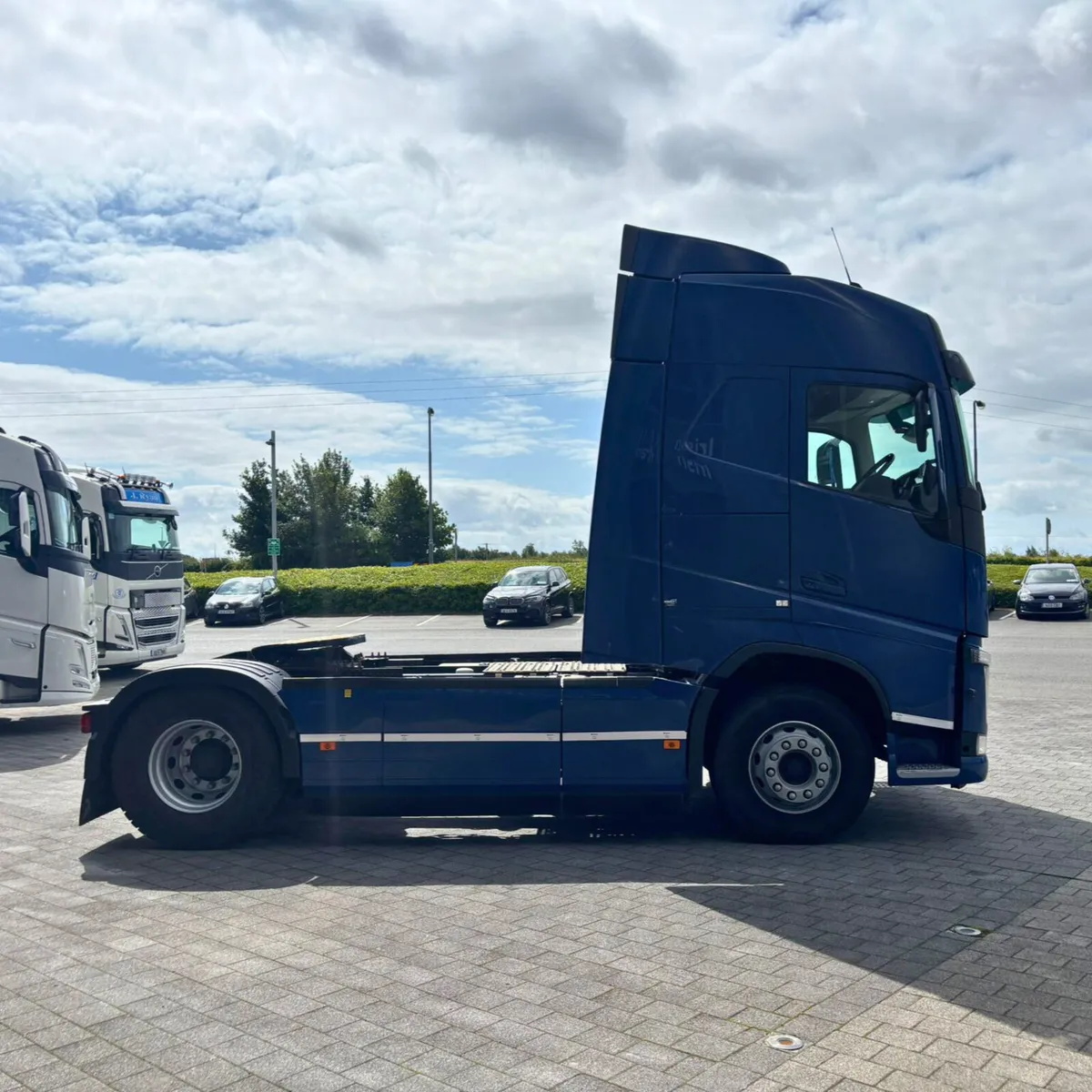 Volvo FH460 4X2 - Image 4