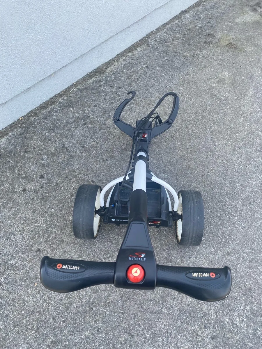 Motocaddy S1 golf trolley - Image 2