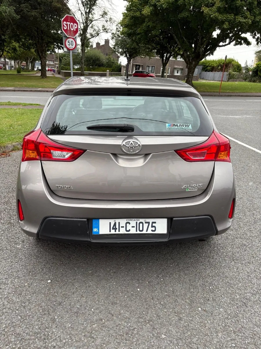 Toyota Auris 2014 - Image 3