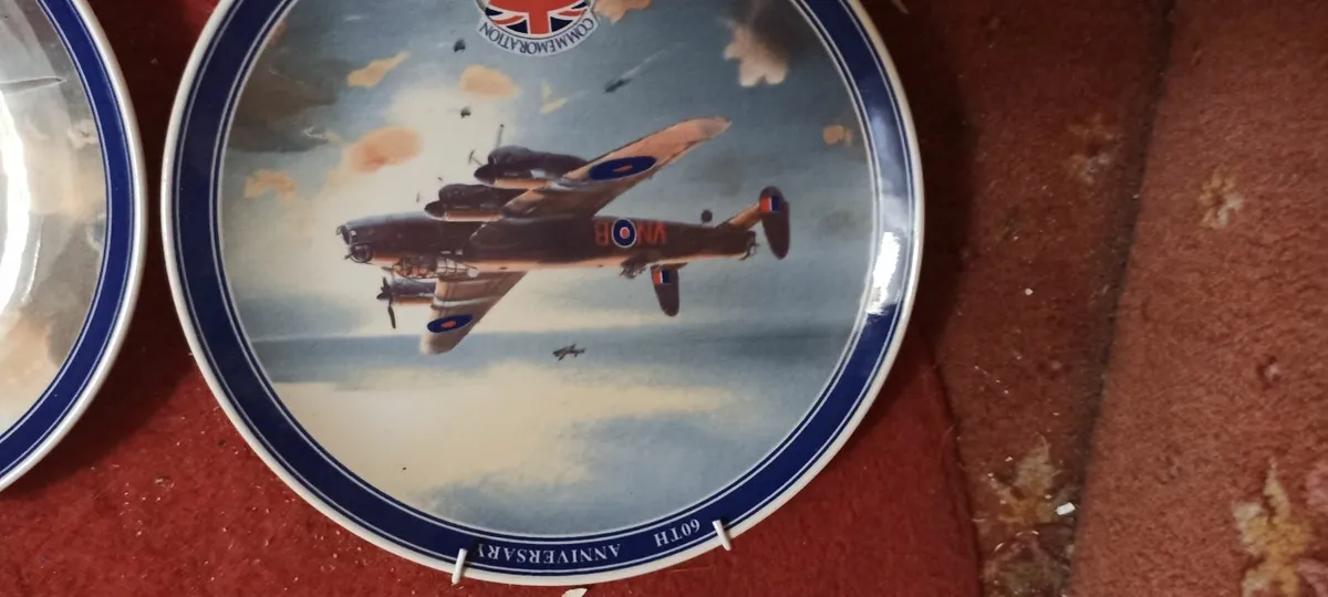 Set of Three V E  Day commemerative plates - Image 2