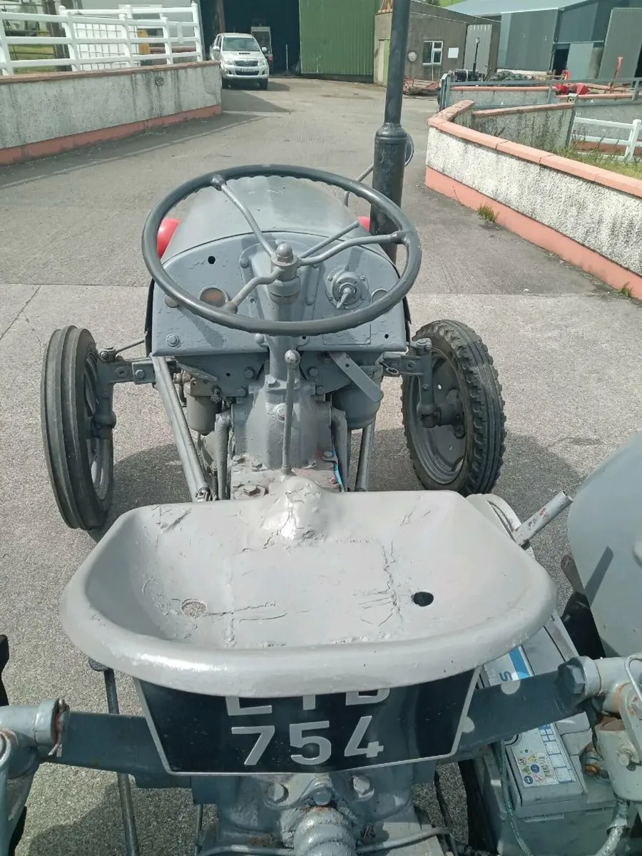 Tractor - Image 4