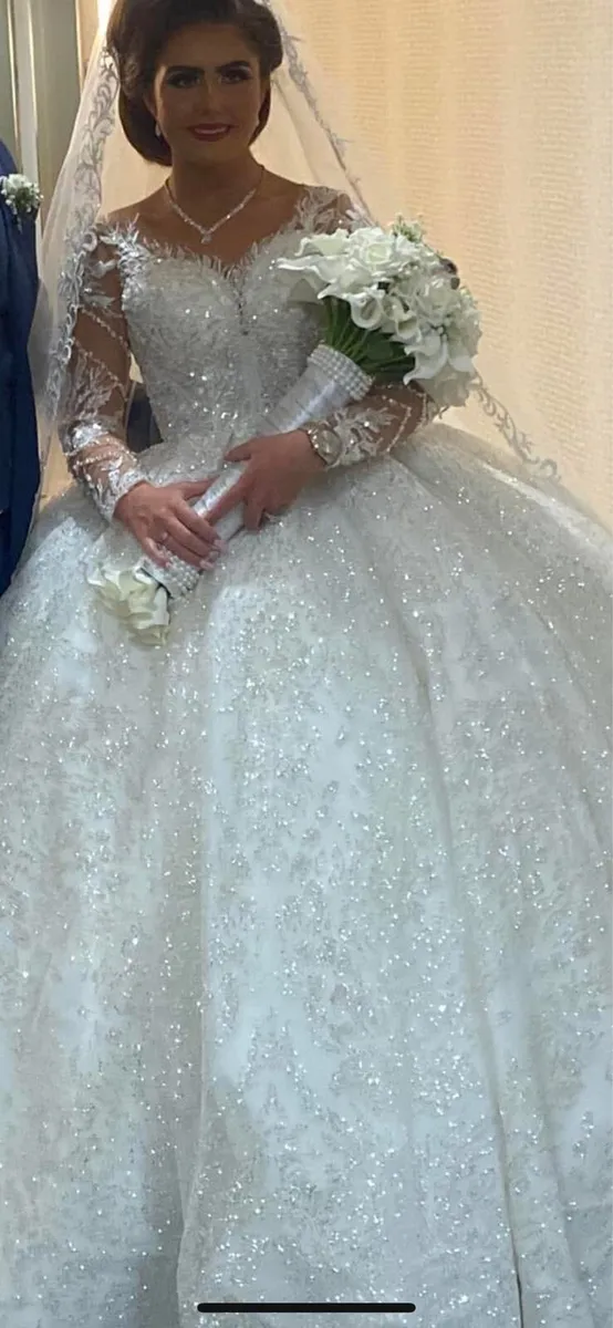 Wedding dress - Image 4