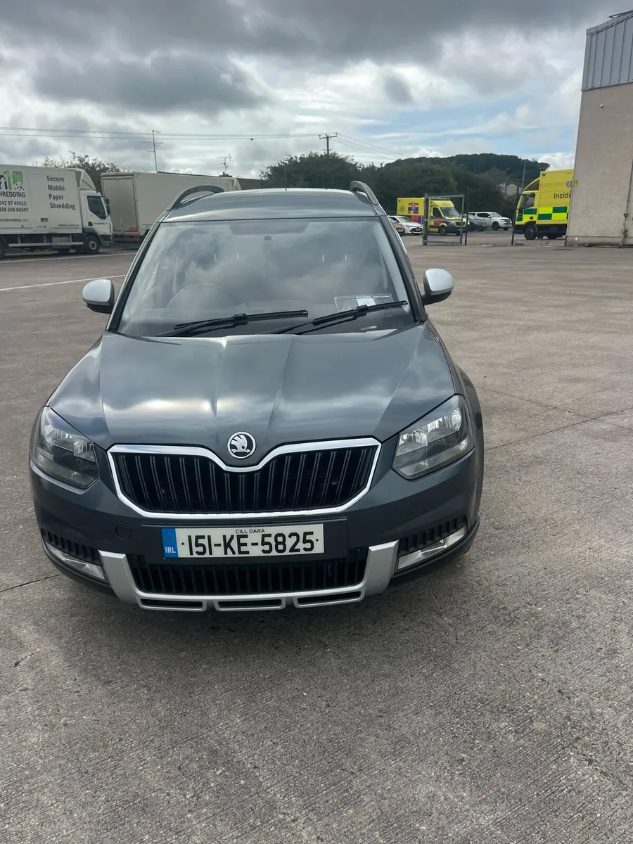 15 skoda yeti  tdi - Image 3