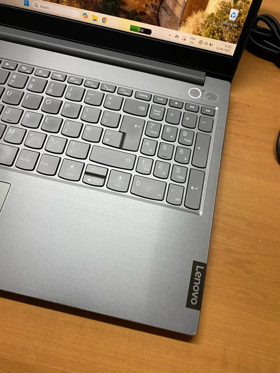 Lenovo i5 pro 10gen 16gb 512ssd win 11 - Image 2