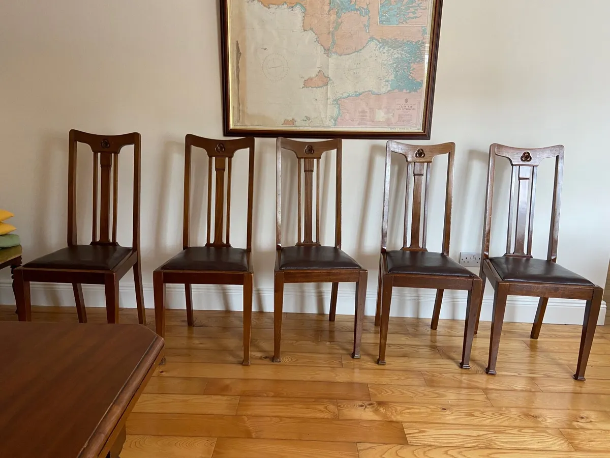 Chairs x5 - Image 1
