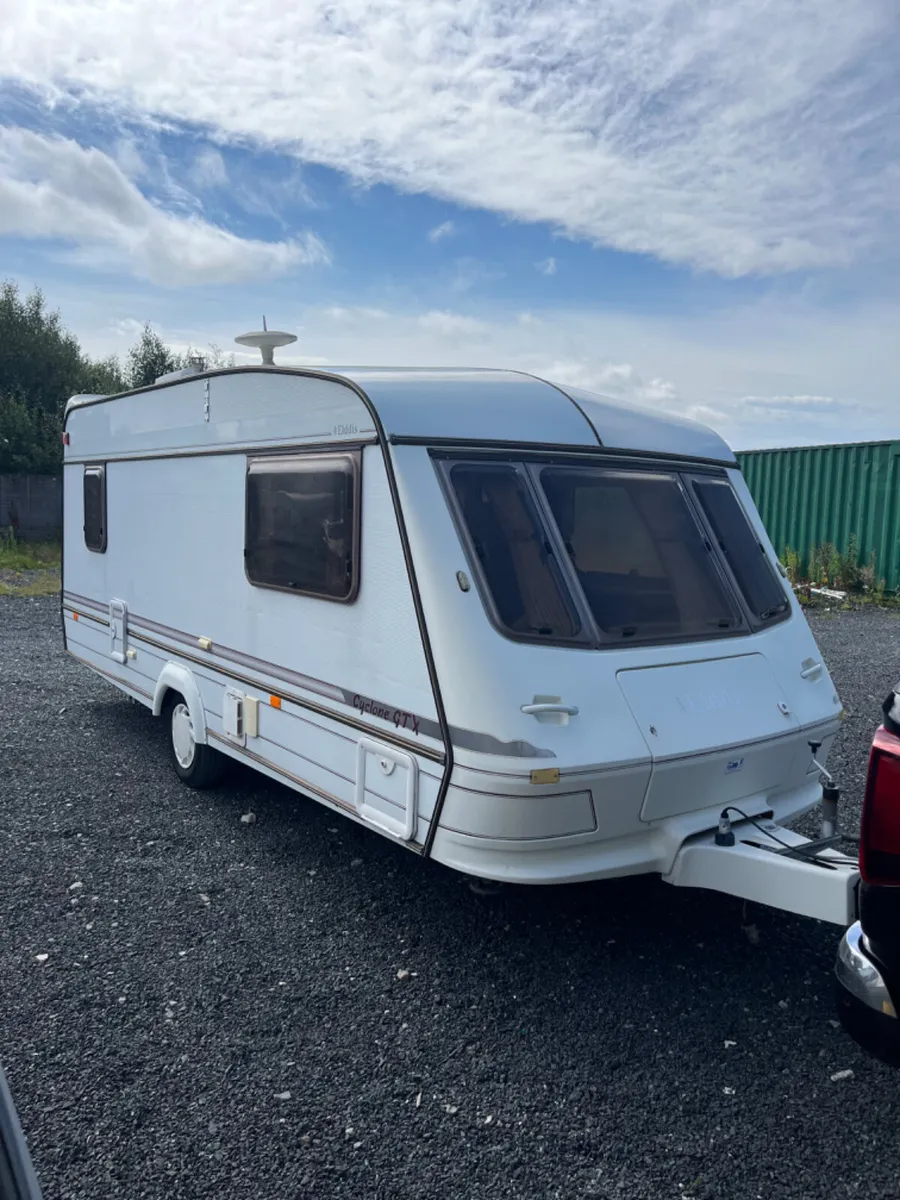 Elddis 5 Berth Starter Caravan For Sale - Image 1