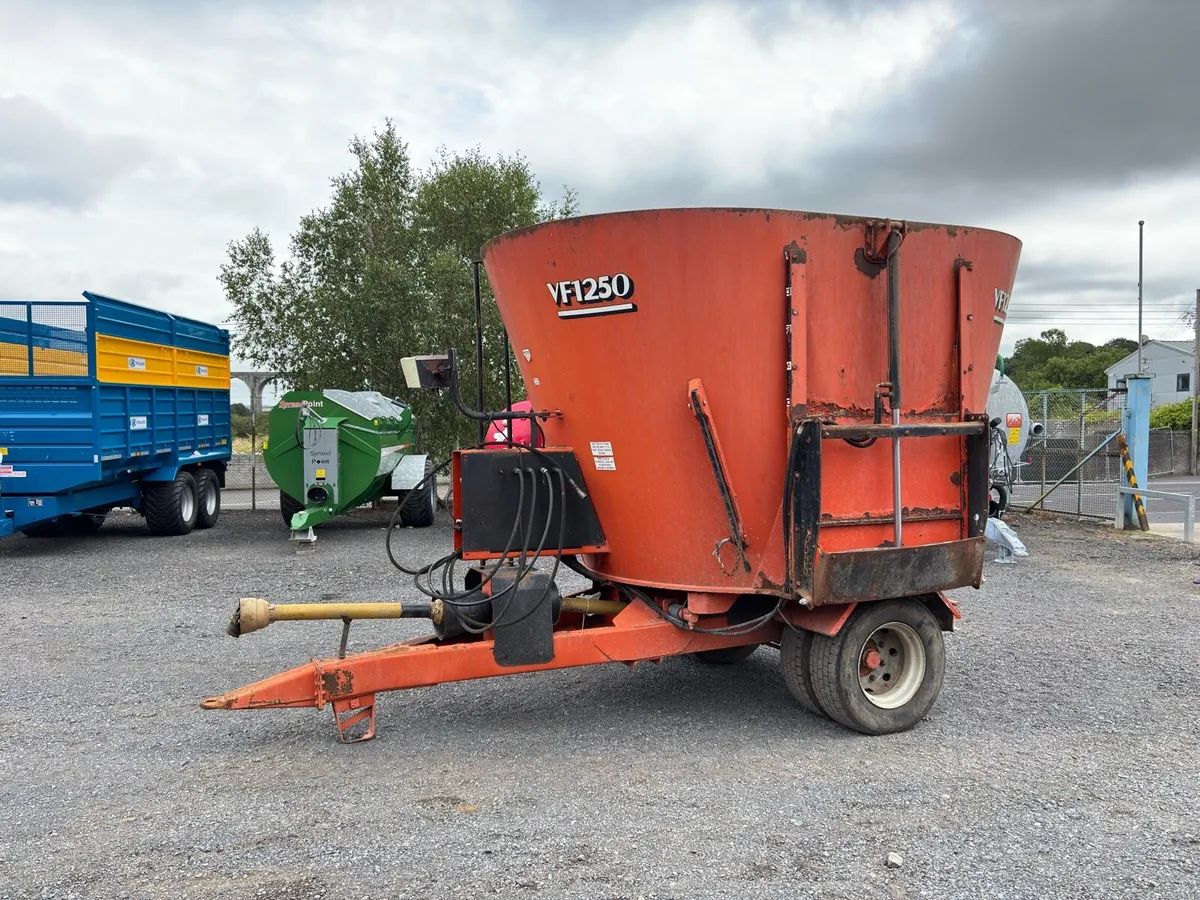 Abbey VF1250 tub diet feeder - Image 1