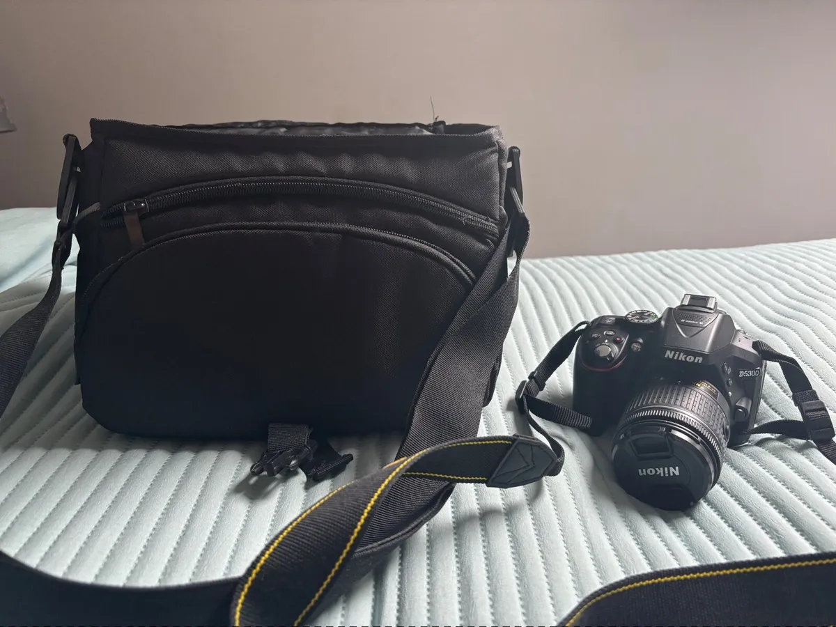 Nikon D5300 camera + Nikon 18-55mm lens - Image 2