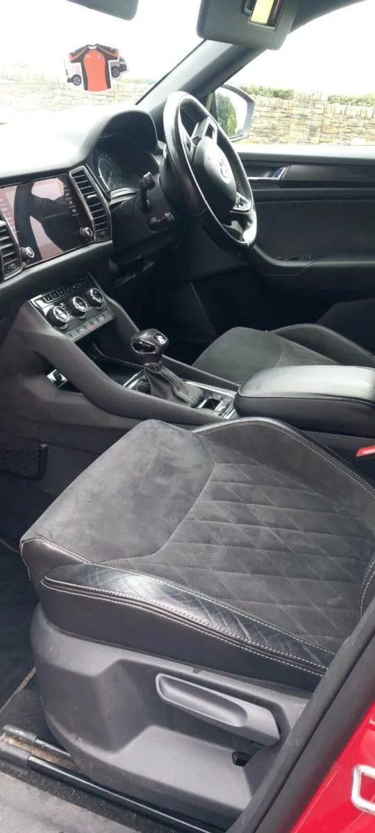 Car - Image 4