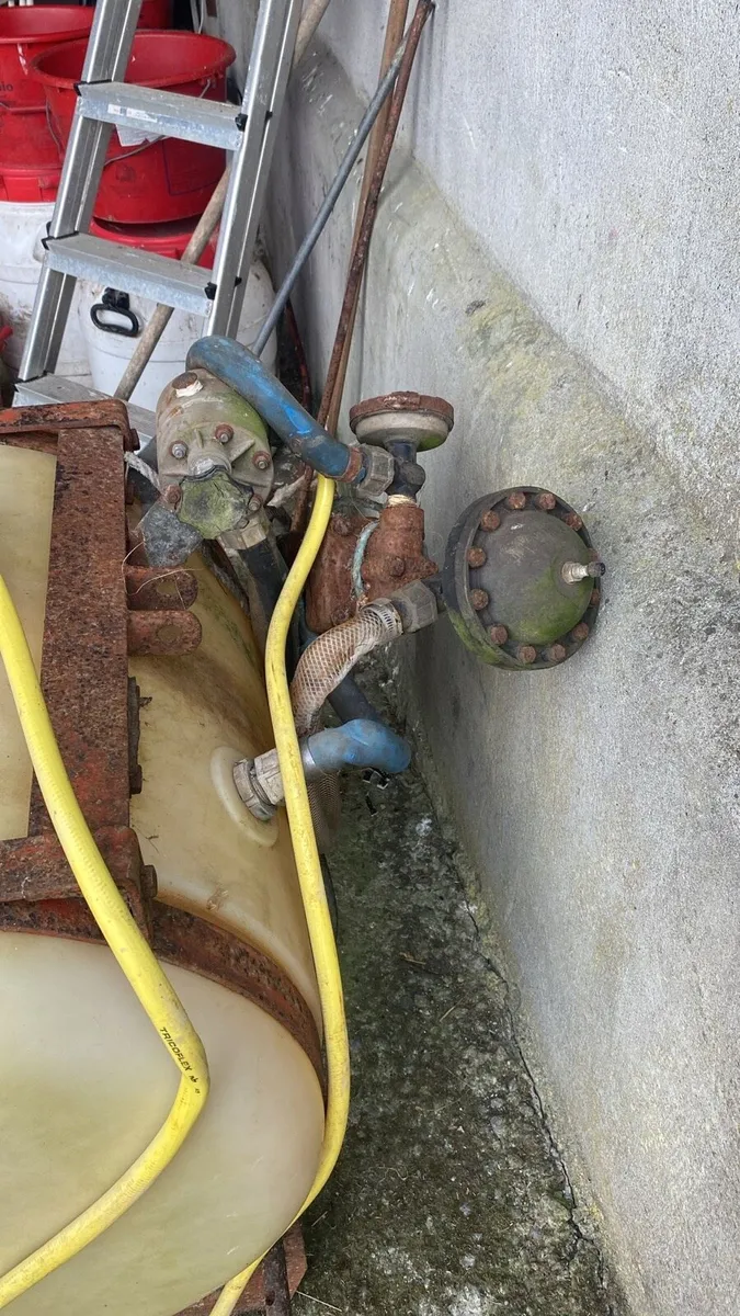 Sprayer - Image 3