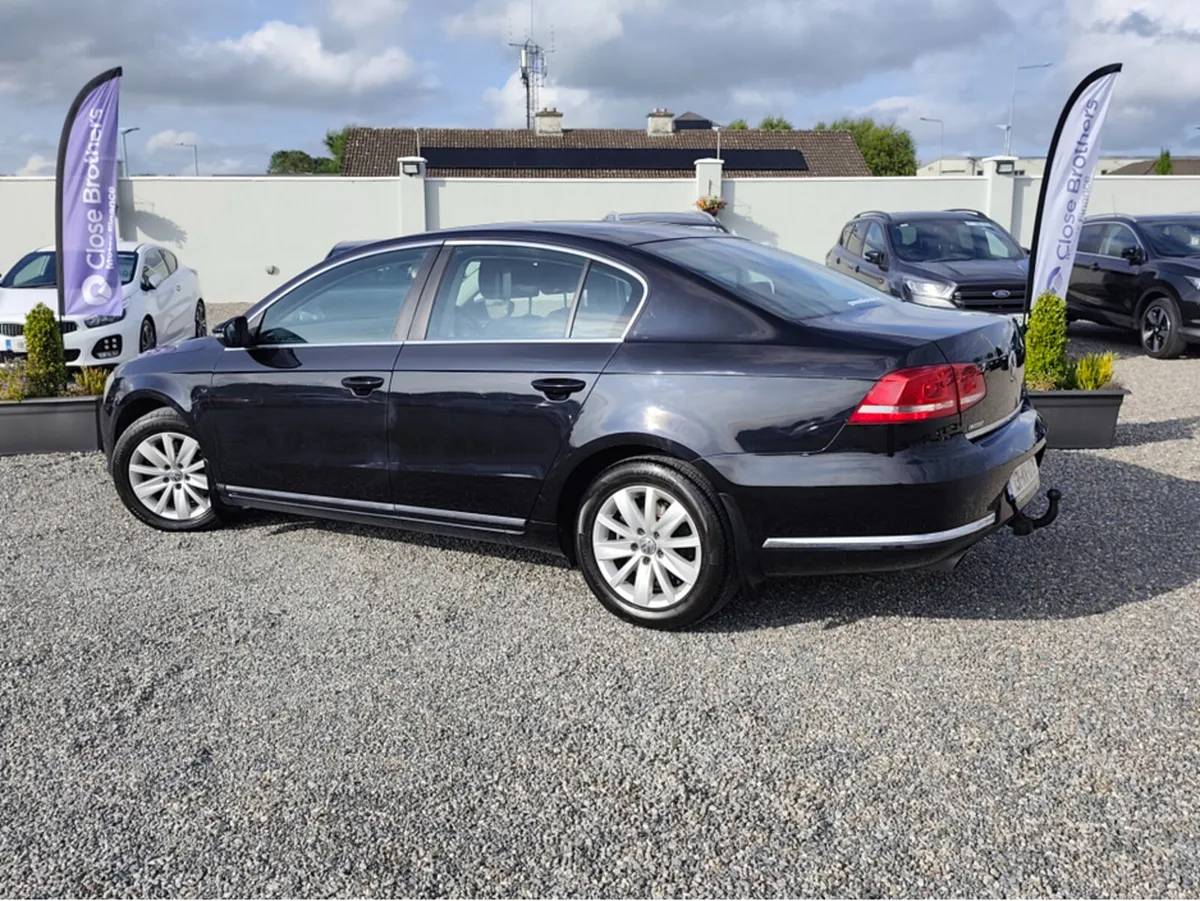Volkswagen Passat CL 1.6 TDI MANUAL 6SPEED FWD BLU - Image 4