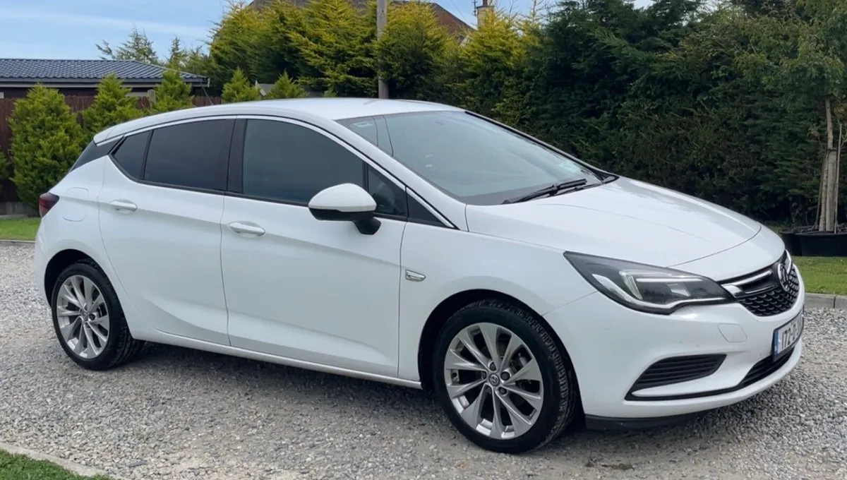 Opel Vauxhall Astra - Image 1