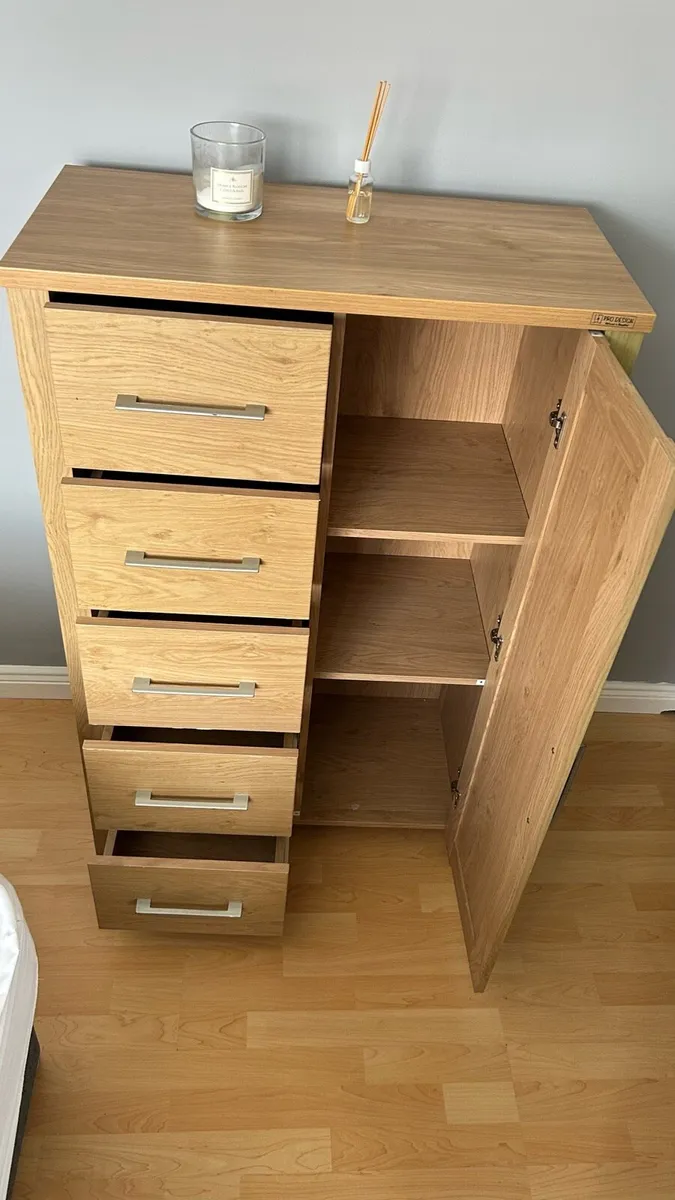 Chest of drawers - Image 2