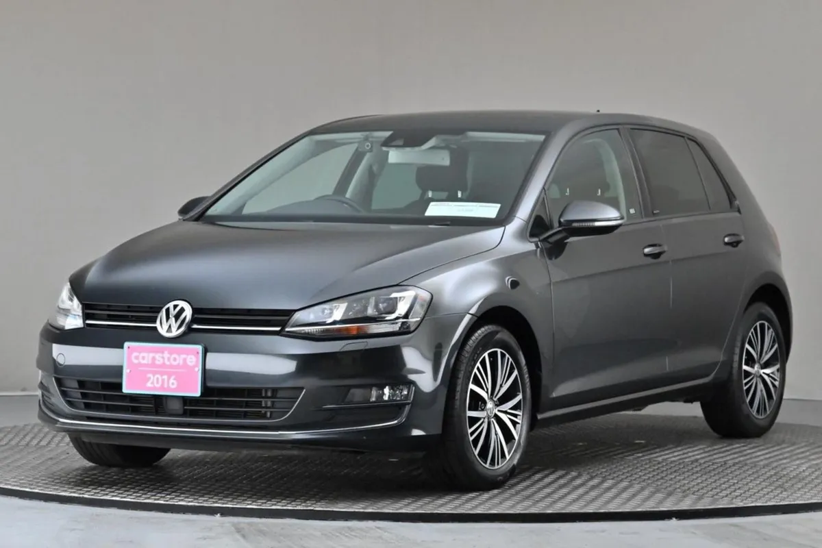 Volkswagen Golf 1.2 TSI DSG  allstar Edition reve - Image 3