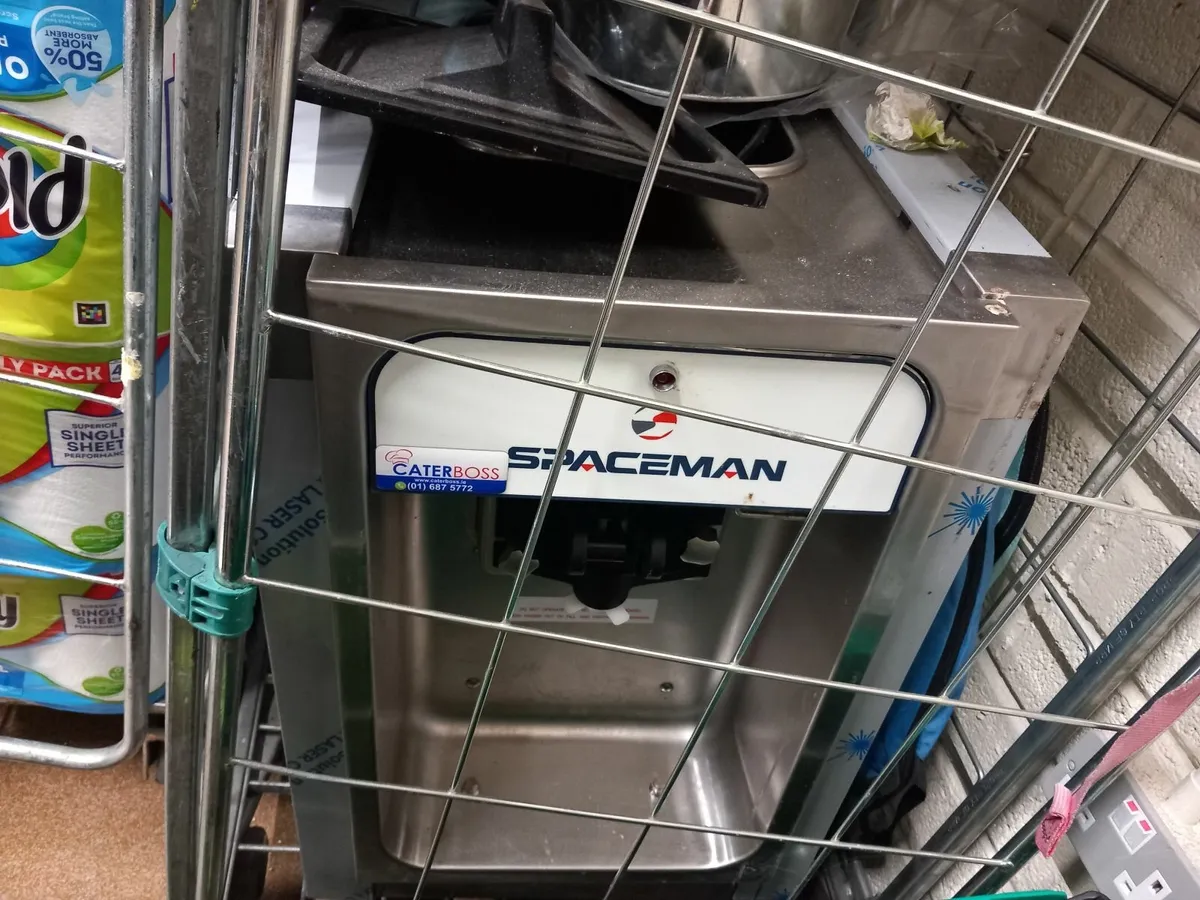 Ice  Cream Machine - Image 1